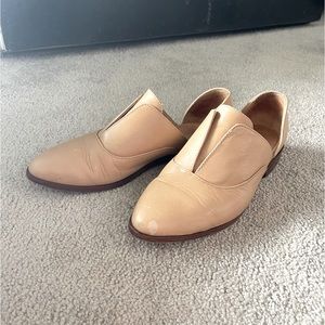 Beige Nisolo Emma d'Orsay Oxford